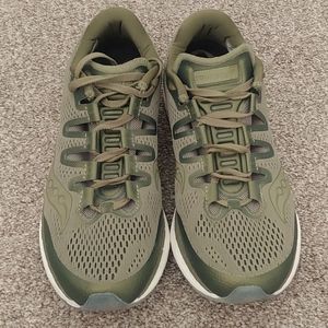 Men's Saucony Everun Shoes